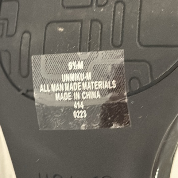 NWOT Unisa, Yestie 2 Sandal. Ladies 9.5 - Picture 8 of 10